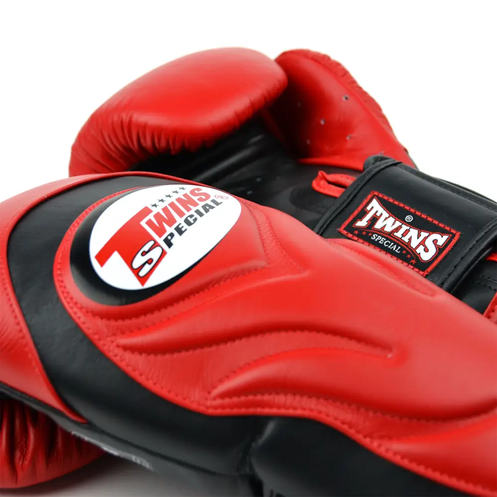 Twins BGVL6 Black Red Muay Thai Gloves 4 Twins BGVL6 Black Red Muay Thai Gloves - Image 2