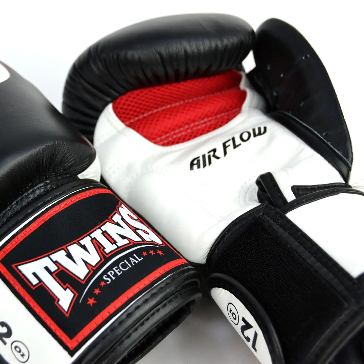 Twins BGVLA2-2T Air Flow White Black Red Muay Thai Gloves 4 Twins BGVLA2-2T Air Flow White Black Red Muay Thai Gloves - Image 2