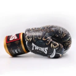 Twins FBGVL3-63 Yakthai Muay Thai Gloves -Fight Gloves Store fbgvl3 63 black gold 3
