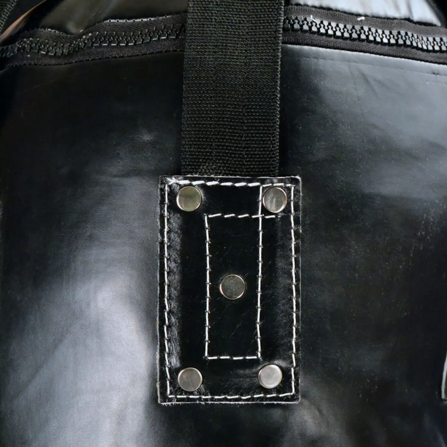 Fairtex HB6 Black 6ft Muay Thai Banana Bag (FILLED) 7 Fairtex HB6 Black 6ft Muay Thai Banana Bag (FILLED) - Image 5