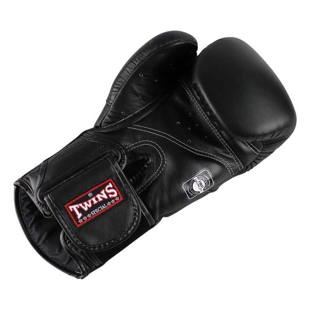 Twins BGVL6 Black Muay Thai Gloves 6 Twins BGVL6 Black Muay Thai Gloves - Image 4